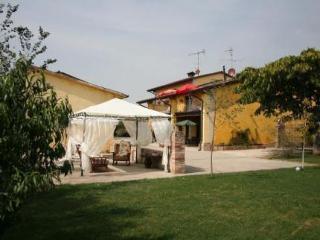 La Cascina Di Alice Bed and Breakfast Castiglione Delle Stiviere Eksteriør billede