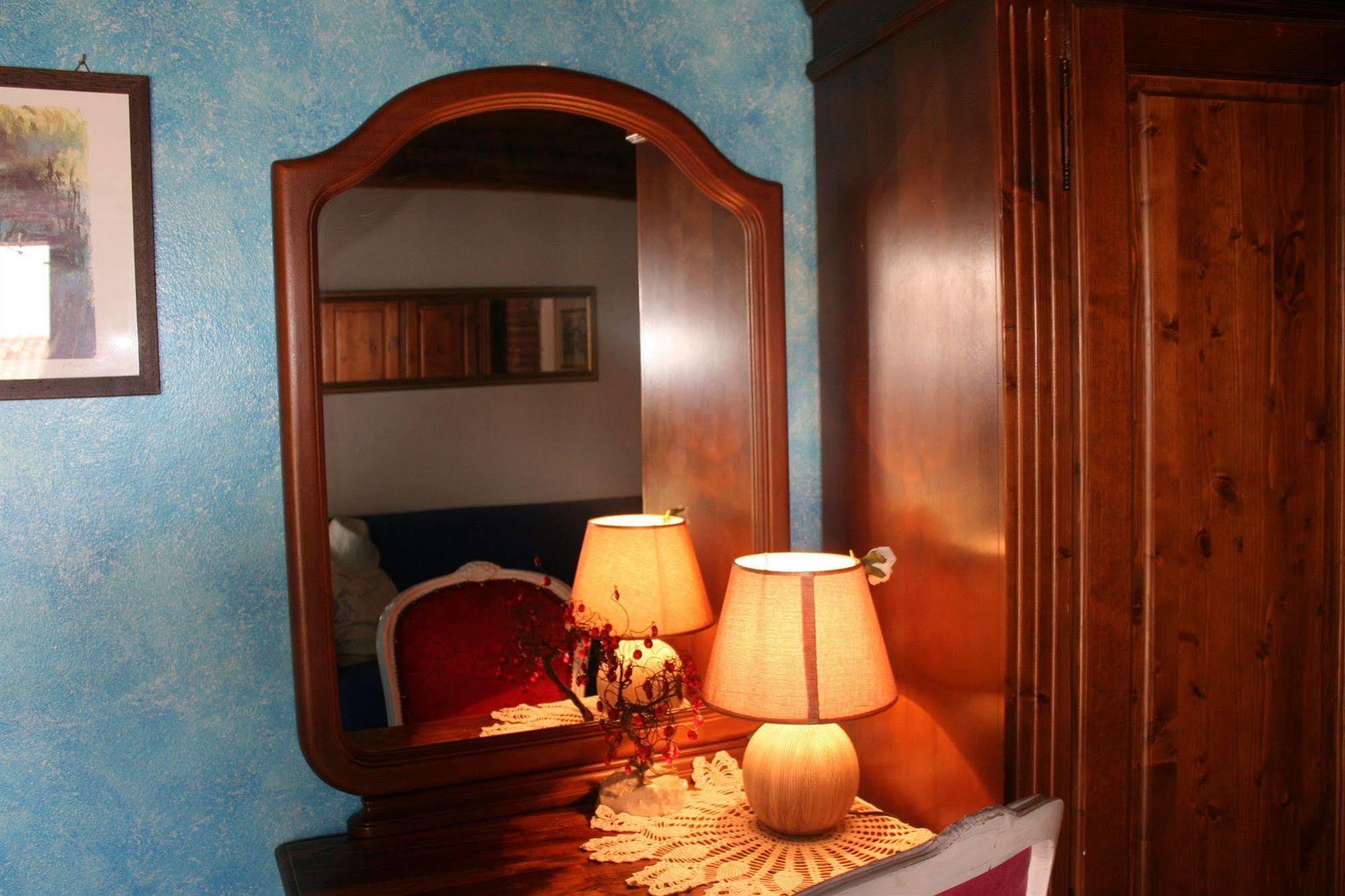 La Cascina Di Alice Bed and Breakfast Castiglione Delle Stiviere Eksteriør billede