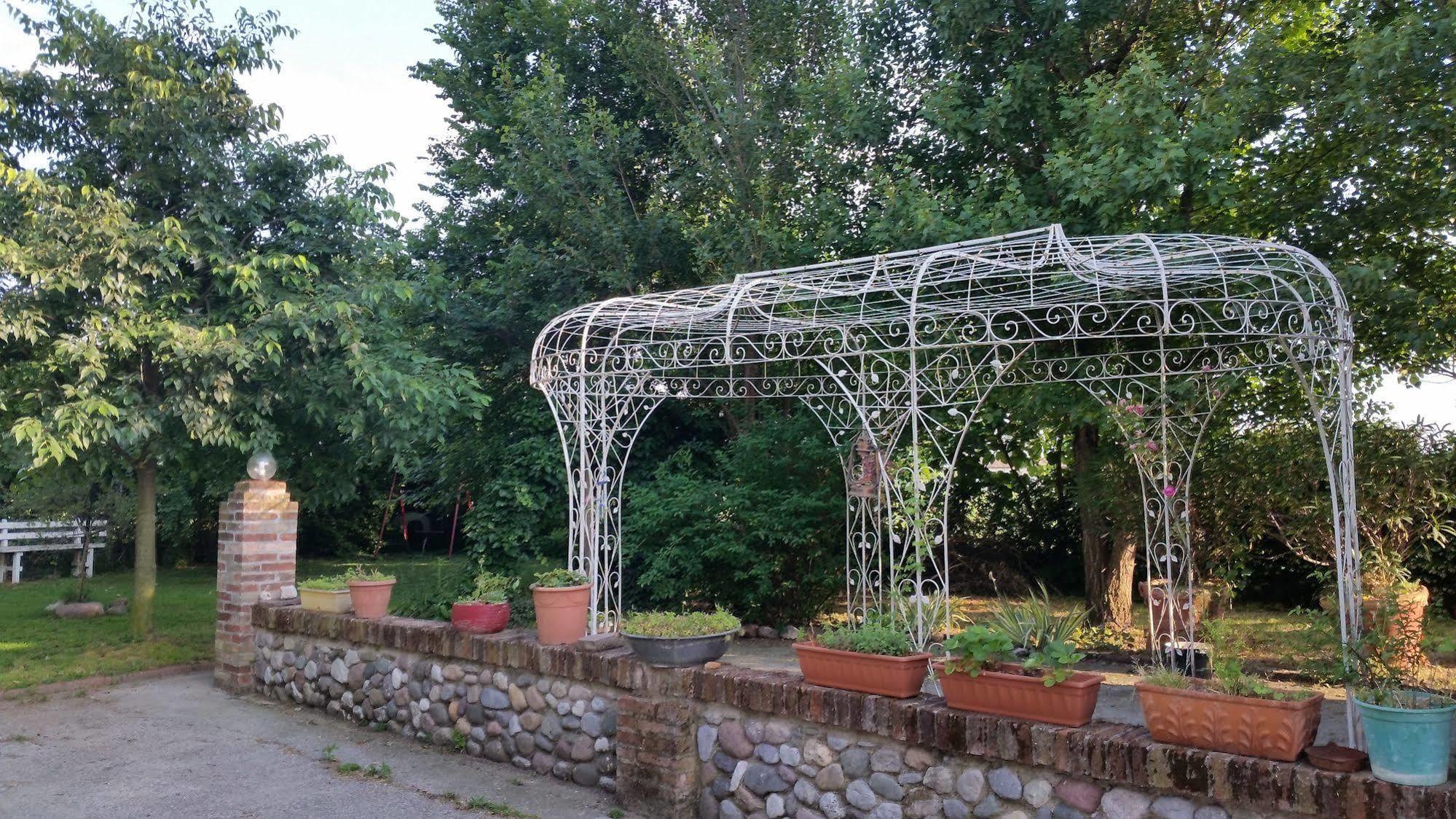 La Cascina Di Alice Bed and Breakfast Castiglione Delle Stiviere Eksteriør billede